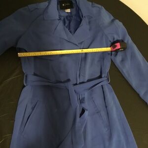 Essential Trench size 12